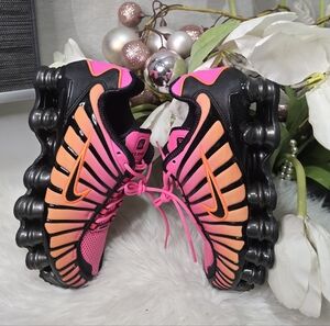 Nike Shox TL Fade Women's Shoes (Pinksicle/Metallic Black/Total Orange)Size6.5